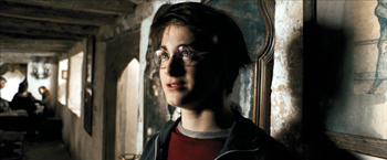 Fig. 10: Kameraet bevæger sig tættere på Harry.