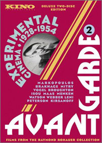 Fig. 14: Selskabet KINO har udgivet tre dvd-bokse, som sammen kompilerer en række af de væsentligste avantgarde- og eksperimentalfilm fra første halvdel af det 20. århundrede.