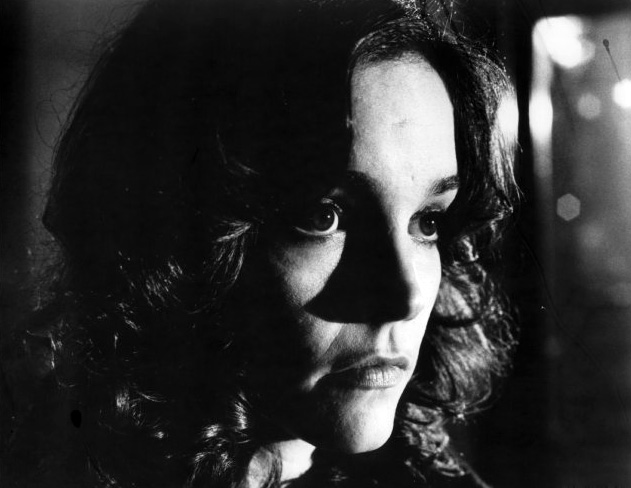 Fig. 11: Brooke Adams i neo-noir-lignende skyggeeffekt.