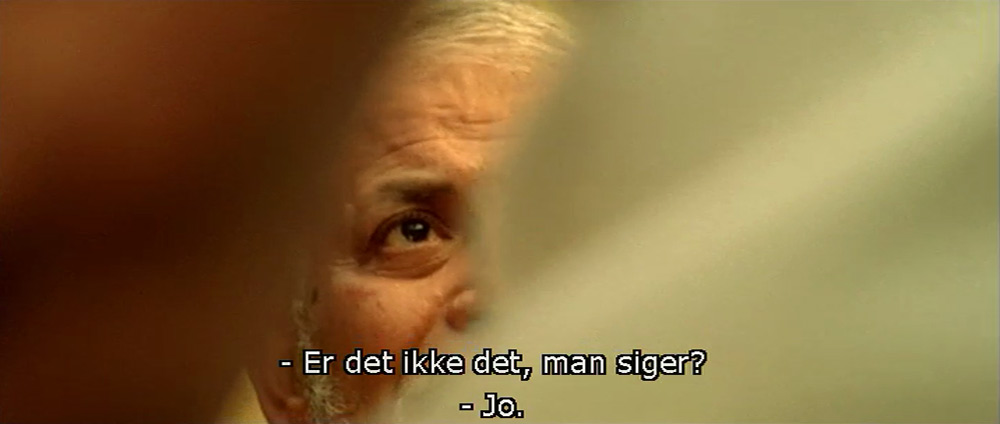Fig. 10: Jamils valg og indre konflikt udtrykkes i kraft af måden han blokerer sin far på.