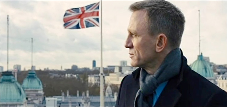 Fig. 9: Bond som beskytteren af det britiske rige.