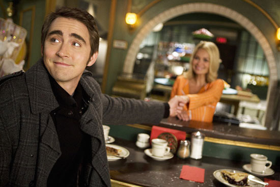Fig. 9: But iZombie also owes a lot to Pushing Daisies (ABC 2007-2009).