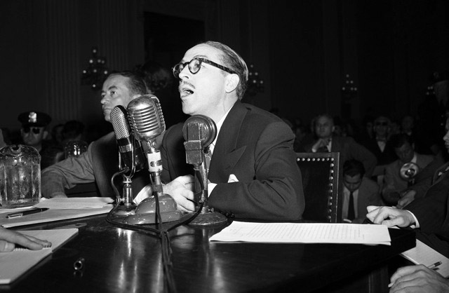 Fig. 3: Dalton Trumbo vidner for HUAC.