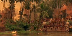 Fig. 11: Det er tydeligt, at Klovn: The Movie har ladet sig inspirere af Apocalypse Now i fremstillingen af Skanderborg Festival. Også i Apocalypse Now har naturkræfterne således overtaget på Kurtz’ militærbase dybt inde i junglen.