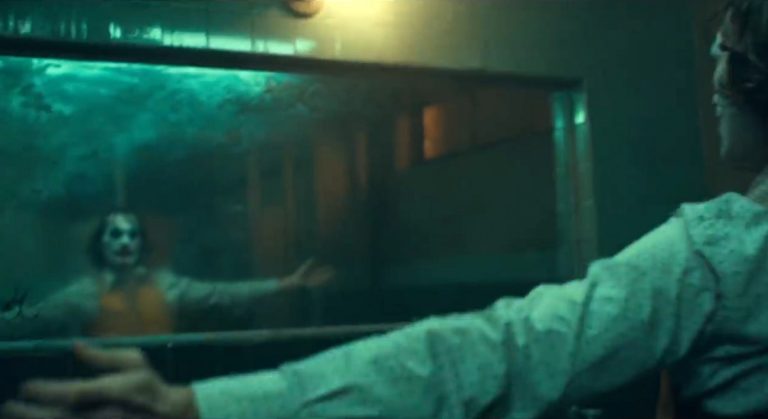 Groteske guder og menneskelige monstre: en ny realisme i The Boys og Joker?