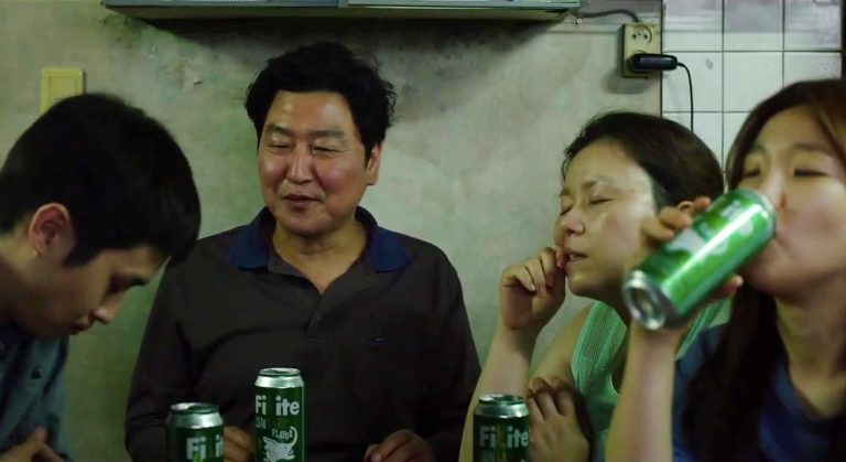 Gyldne dråber: Om den symbolske brug af alkohol på film