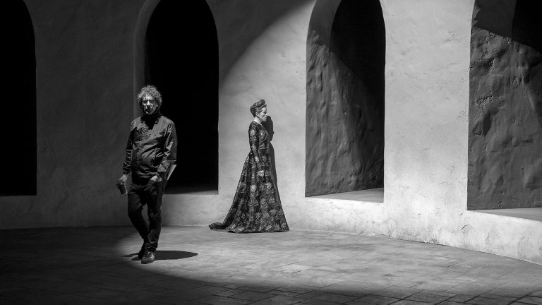 Joel Coens Tragedy of Macbeth: Ambitiøs eller prætentiøs?